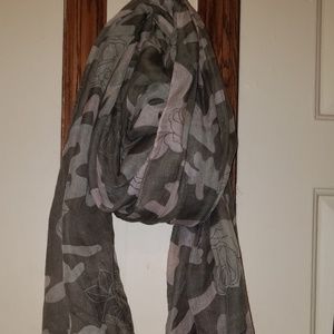 Camo blanket scarf